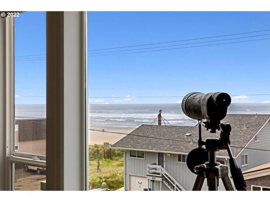 Rockaway Oceanview Condo,Steps To The Beach & Downtown,W&D, Wifi Rockaway Beach Exterior photo